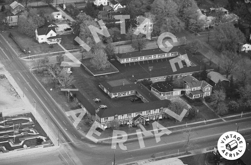 Ludington Beach House (Millers Lakeside Resort, Millers Lakeside Motel) - 1987
